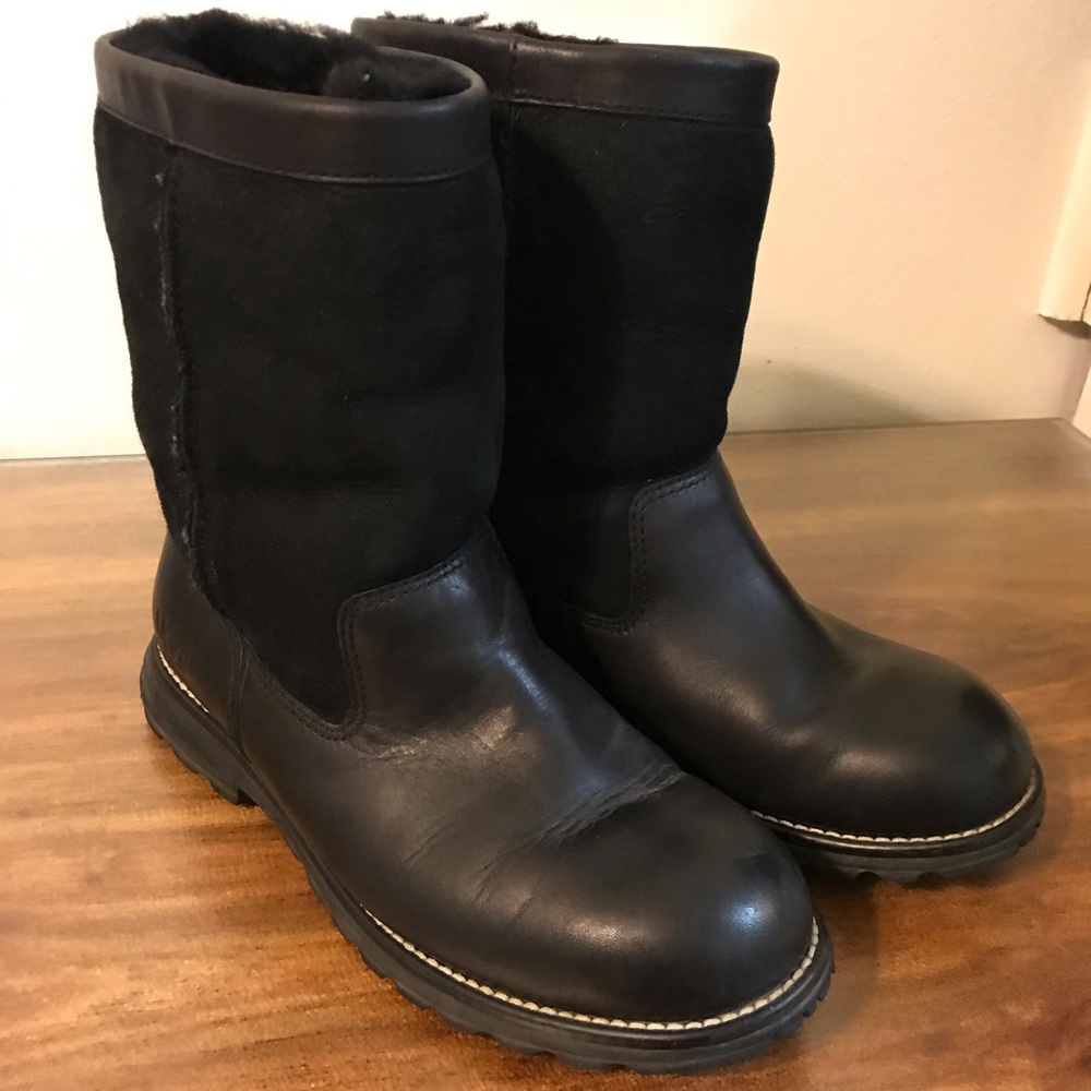 Womens UGG Black Suede & Leather Boots 5381 Size 8